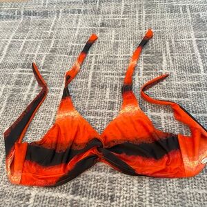 Bikini Bay  Halter swimsuit Top Sz 38 NWOT